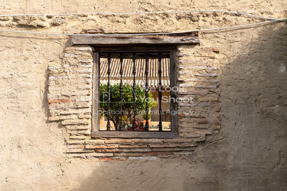 casa la siesta, privado, piedra, verde, árboles, piscina, piscina climatizada, interior, decoración, balcones, pérgola, casita madera, rosaleda, gresite, azulejos, recibidor, comedor