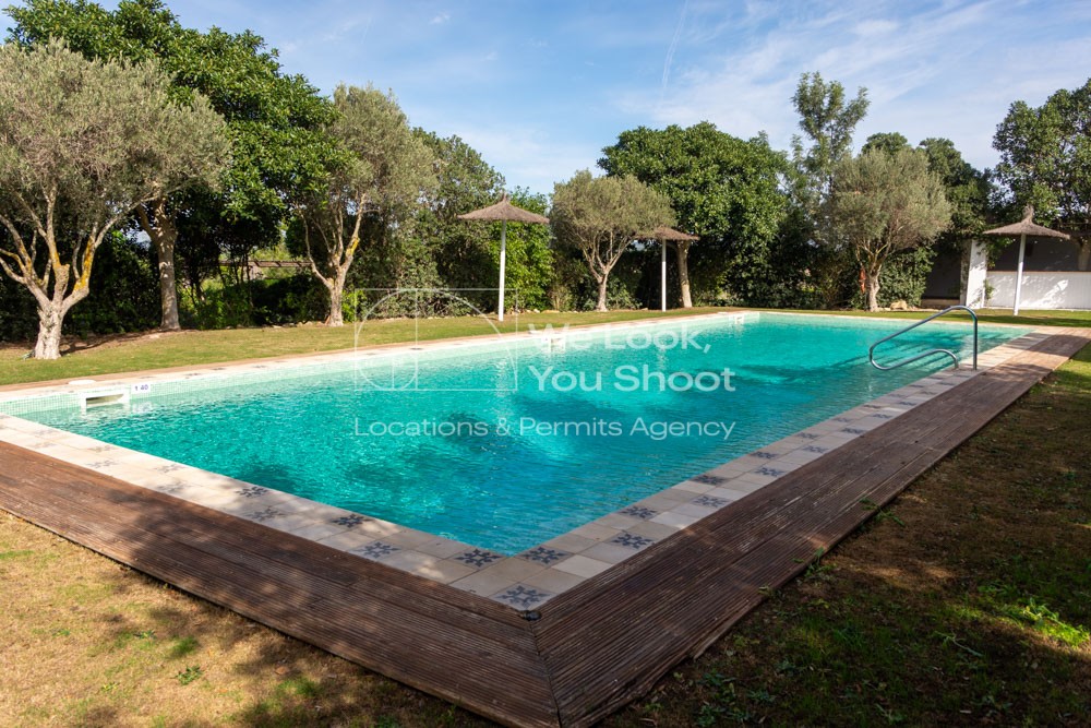 casa la siesta, privado, piedra, verde, árboles, piscina, piscina climatizada, interior, decoración, balcones